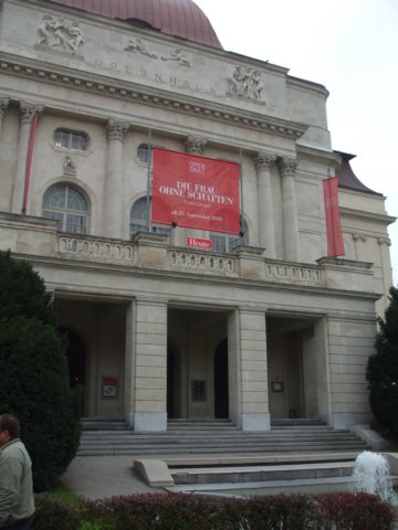opernhaus.jpg