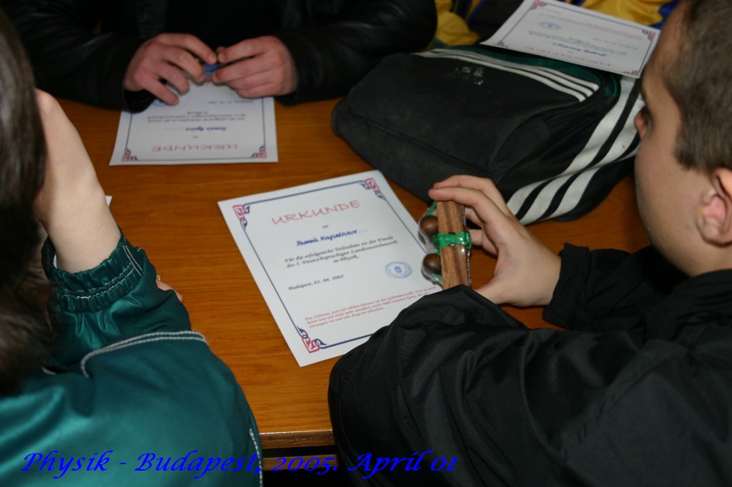 Phys2005-apr_32
